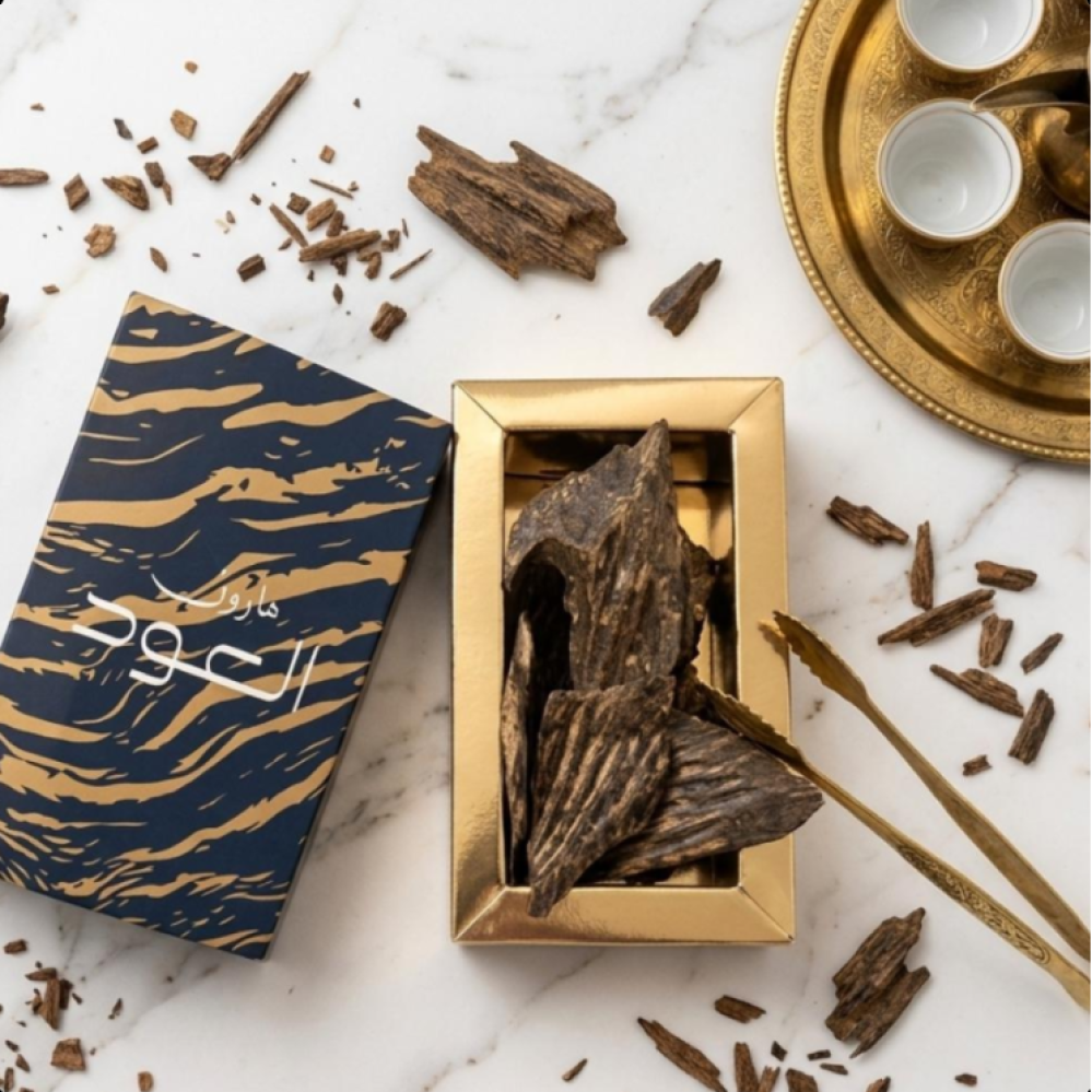 عرض بكج وقيه عود كلمنتان فاخر الاكثر مبيعا + عطر من اختيارك من عطور هارون عسيب , نجد , السدو + دهن عود فاخر - الصورة 3